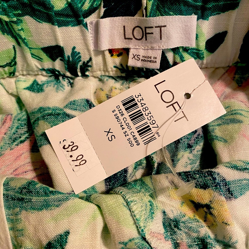 LOFT tropical shirts - Picture 2 of 3